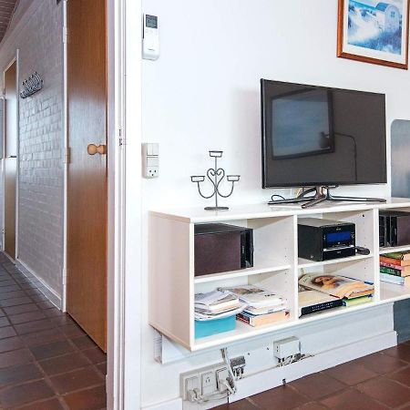 6 Person Holiday Home In Henne Henne Strand Bagian luar foto