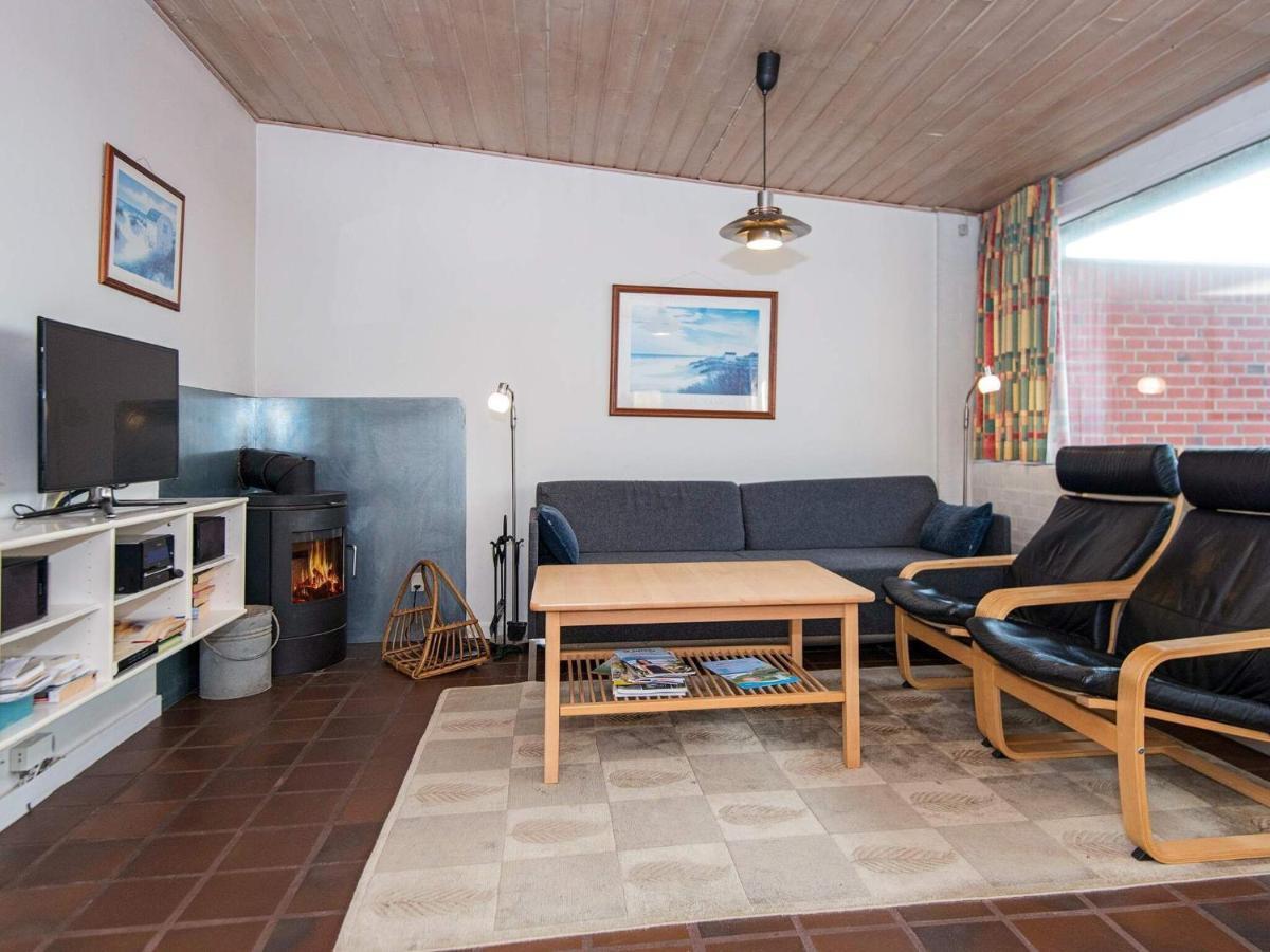 6 Person Holiday Home In Henne Henne Strand Bagian luar foto