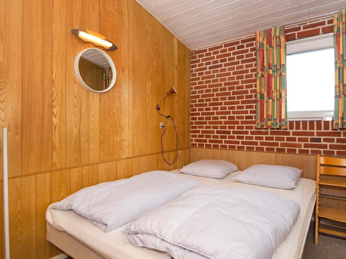 6 Person Holiday Home In Henne Henne Strand Bagian luar foto